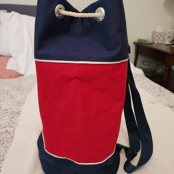 Stylish Artex vertical travel duffel bag in Cancun colors red & blue with straps - Picture 2 of 8